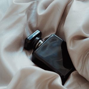 laura-chouette-0qfoqqobmse-unsplash